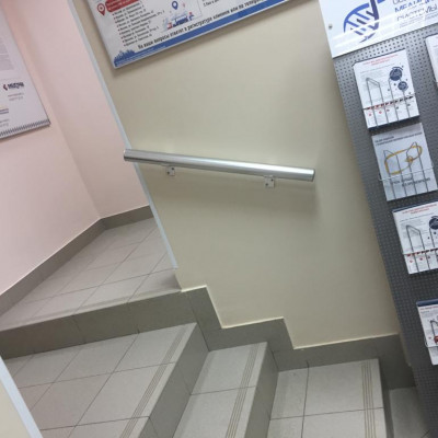 Алюминиевый профиль серебро глянец